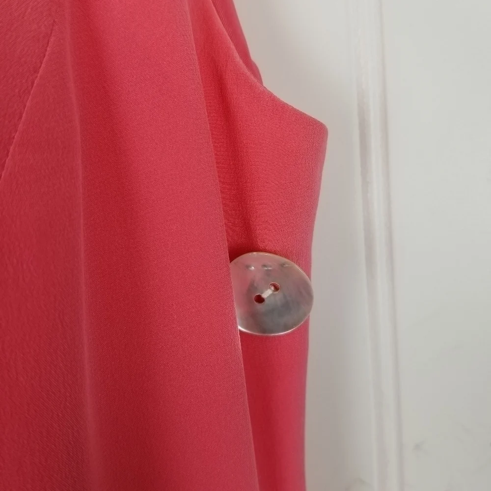 Maggy London Petites Silk Sleeveless Dress Fitted Knee Length Salmon MOP Size 2